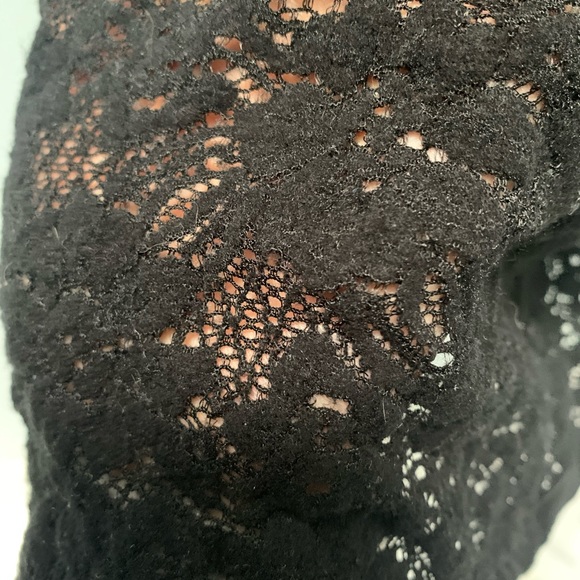 🦋Scoop neck, high back lace tank - Picture 5 of 8